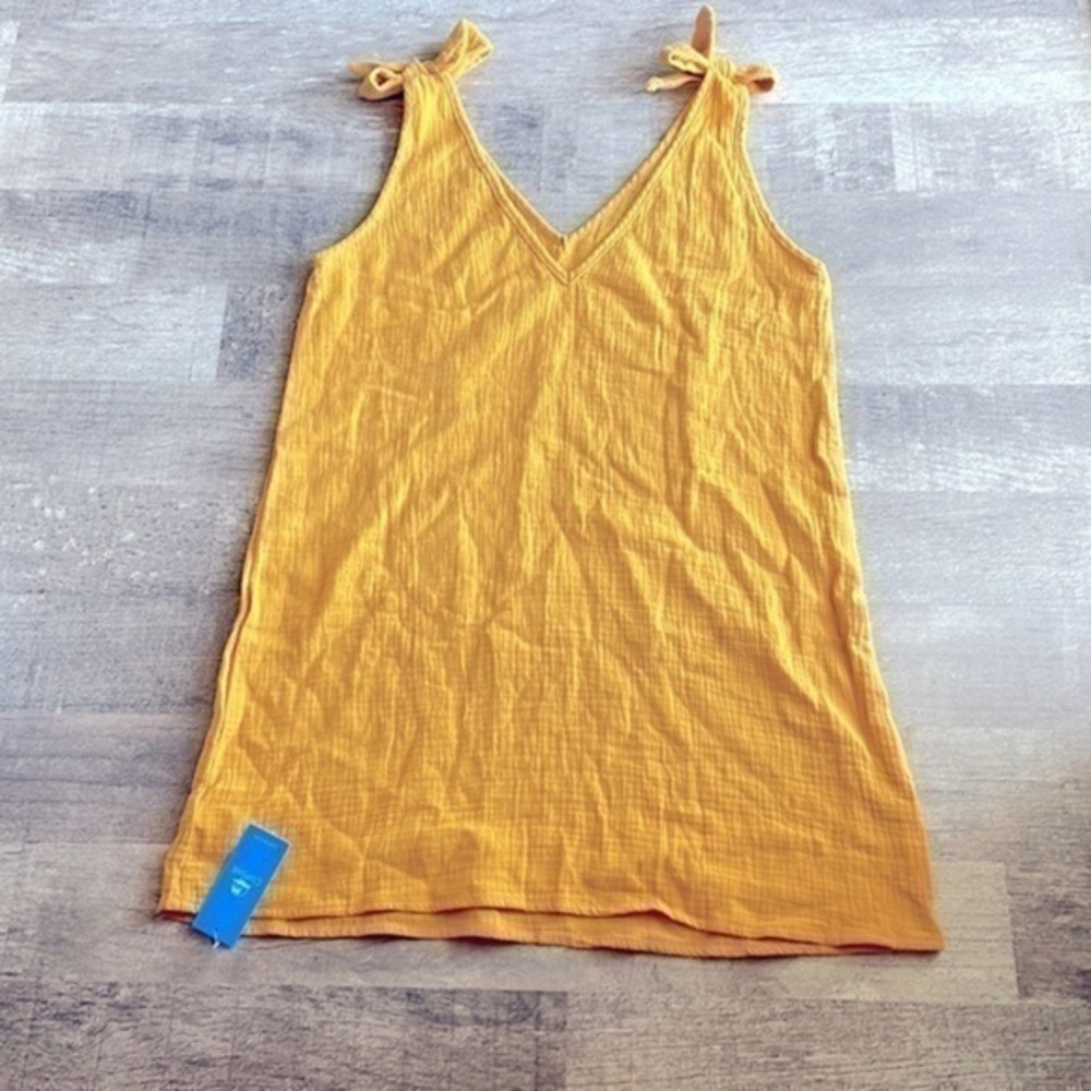 Women’s medium mini dress or swim coverup